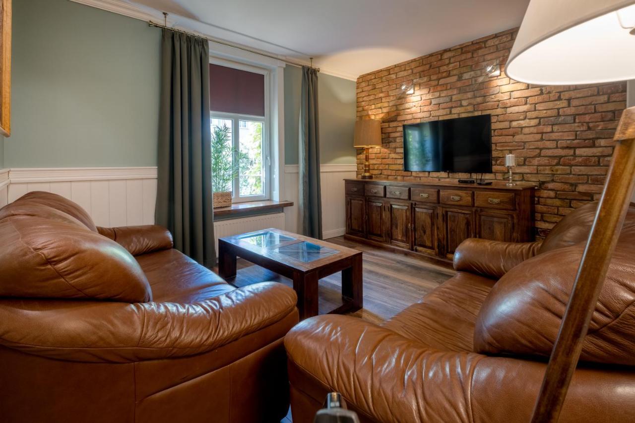 Old House Apartments พอซนาน ภายนอก รูปภาพ