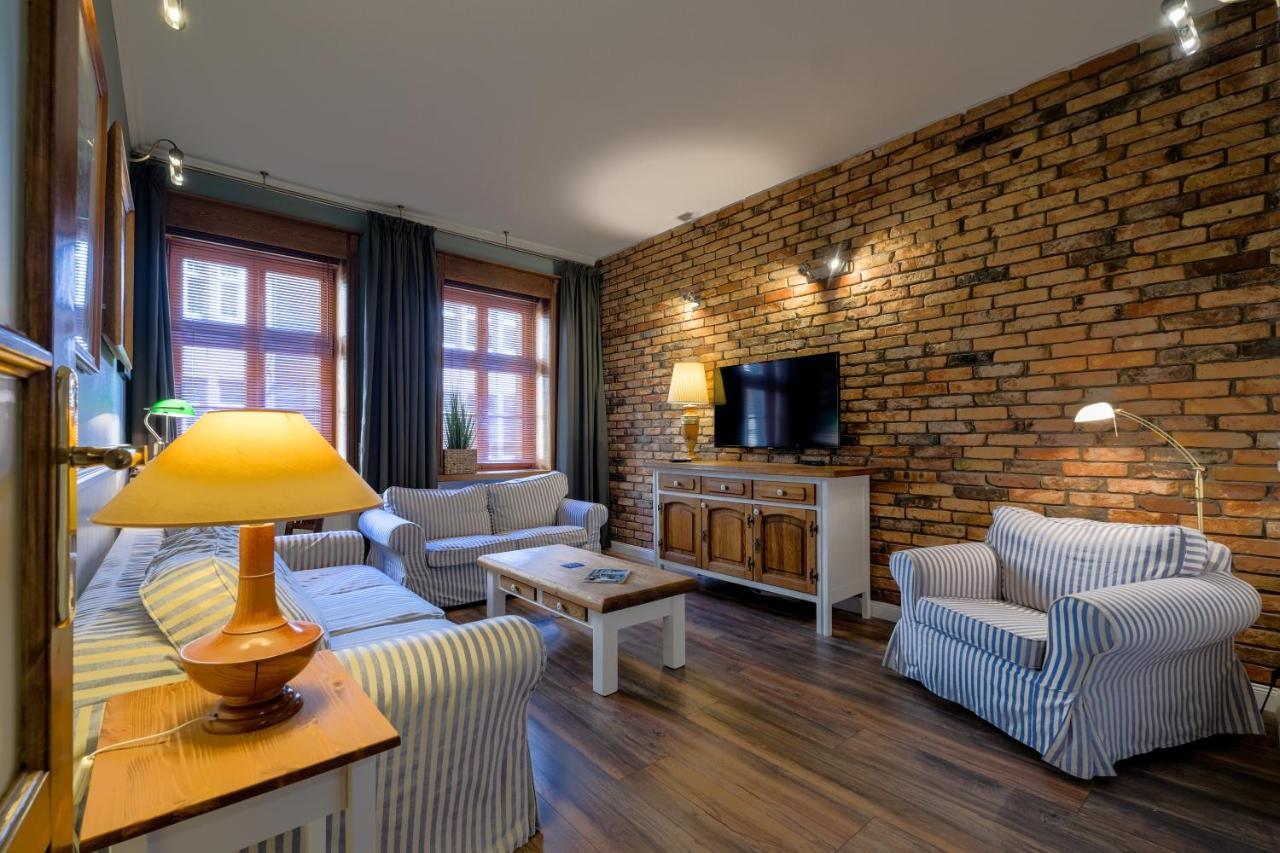 Old House Apartments พอซนาน ภายนอก รูปภาพ